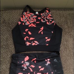 Underarmour workout clothing set